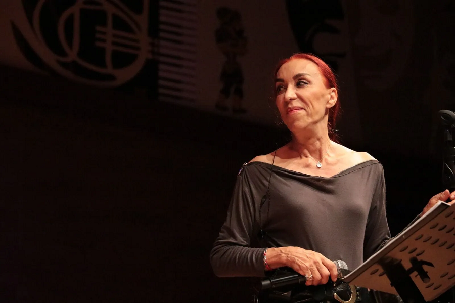 Suat Taşer’de Leman Sam klasiği